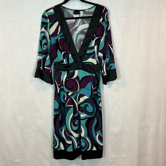 Torrid Women's Y2K Retro plunge v-neck colorful geometric tie waist sz 2 office - Picture 1 of 14